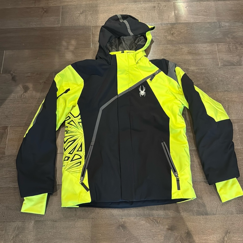 Boys spyder ski jacket size 18, neon, yellow, black and charcoal gray